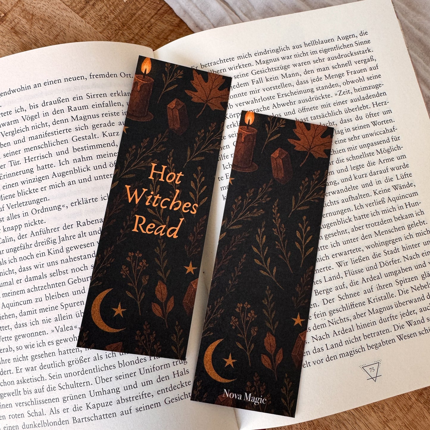 "Hot Witches Read" Lesezeichen