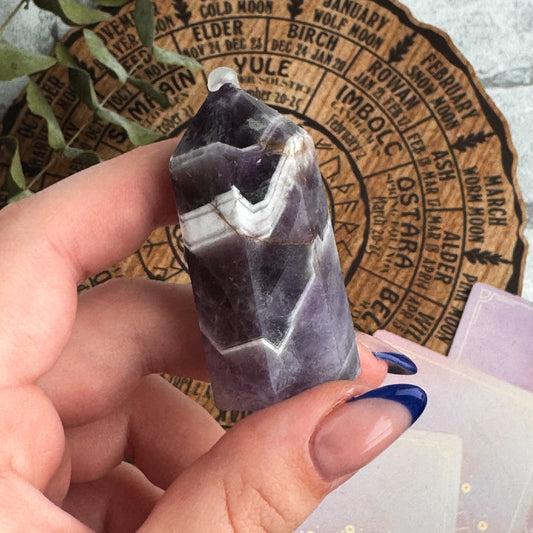 "Amethyst" Spitze